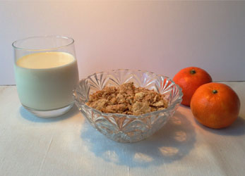 Got de llet, cereals i mandarines